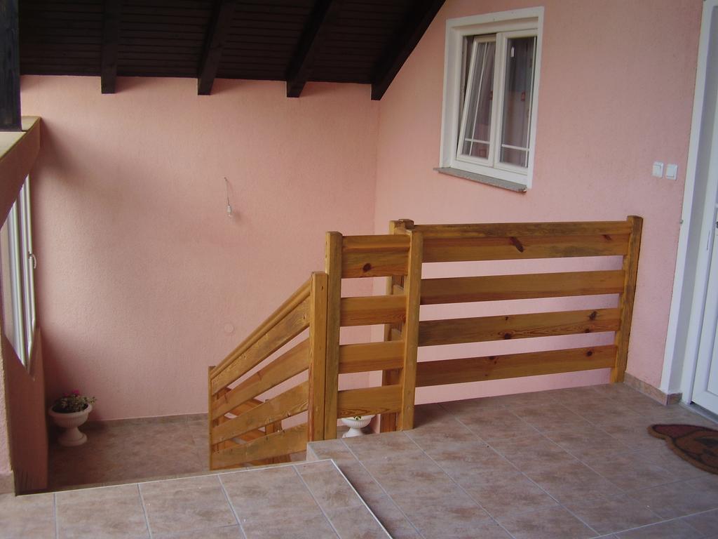 Apartman & Sobe Orhideja Smoljanac Pokój zdjęcie