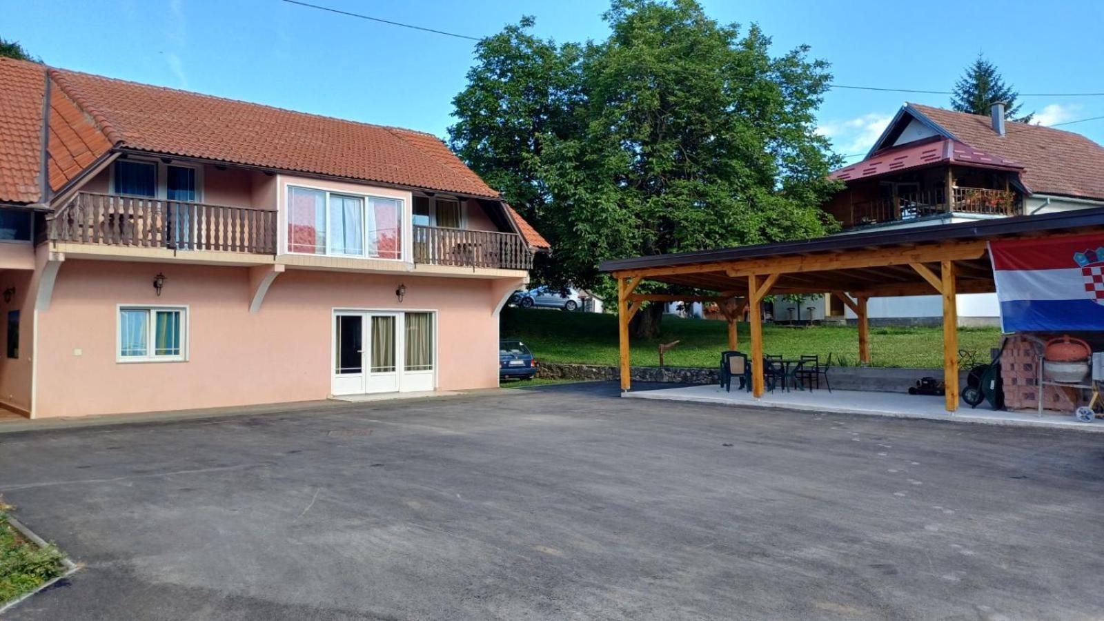 Apartman & Sobe Orhideja Smoljanac Zewnętrze zdjęcie